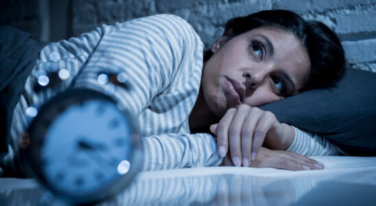 Как быстро восстановиться после бессонной ночи: советы экспертов для женщин