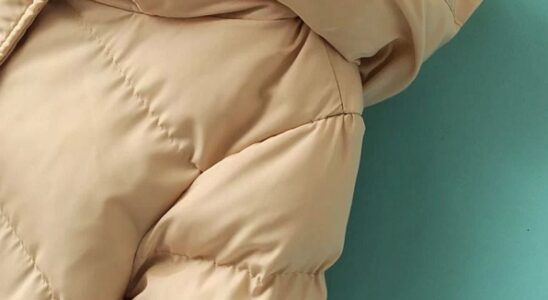 Как освежить куртку или пуховик: эффективные способы чистки без стирки