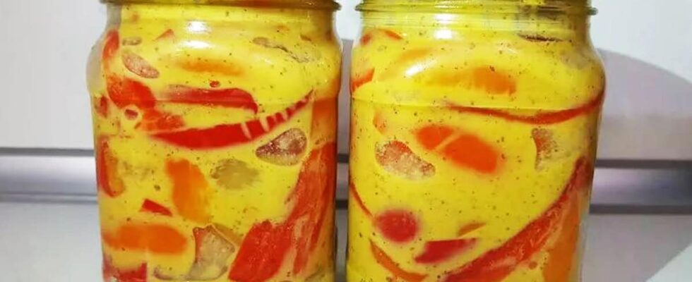 Вкуснейшая заготовка на зиму, которая исчезает за вечер: секретный рецепт от Stillpro.ru