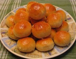 Пышные пампушки с чесноком в мультиварке: простой рецепт для всей семьи