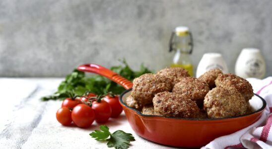 Бабушкин секрет: идеальные котлеты – простой рецепт для дома