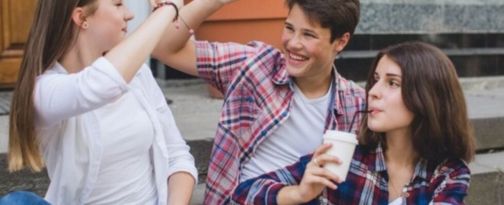 Подростковый возраст: как родителям найти общий язык с "вечно недовольными" детьми