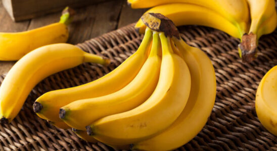 Почему тянет на сладкое: каких витаминов не хватает организму