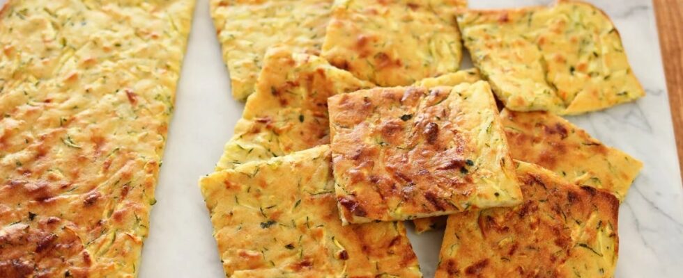 Кабачковые оладьи: вкусная сезонная закуска для всей семьи