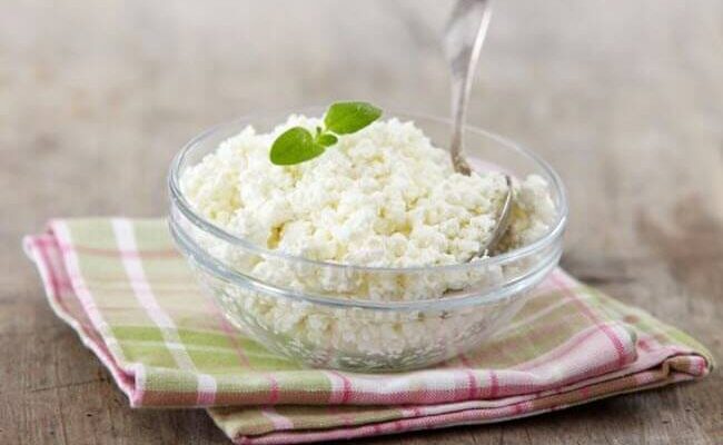 Что можно есть ночью без вреда для здоровья: список продуктов