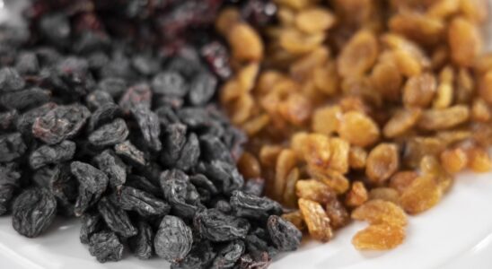 Сухофрукты перед едой: мыть или нет и как это делать правильно