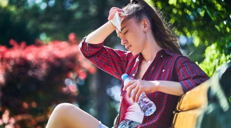 Солнечный удар: симптомы, первая помощь и профилактика