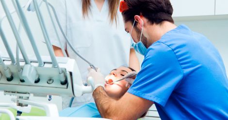 Необычный запах изо рта: сигнал высокого сахара в крови