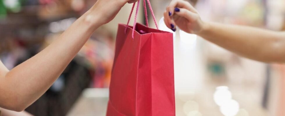 Возврат товара без чека: простые шаги и юридические лайфхаки