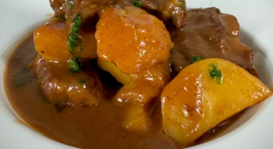 Нежная телятина с картошкой: простой и вкусный рецепт для домашнего ужина