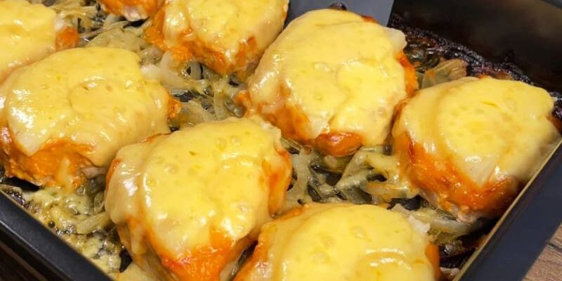 Праздничное блюдо из простых продуктов: ваше коронное мясо для особого стола