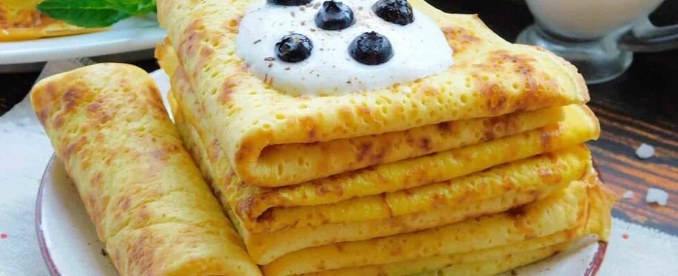 Испорченный кефир: не спешите выбрасывать! Готовим нежные и вкусные блинчики