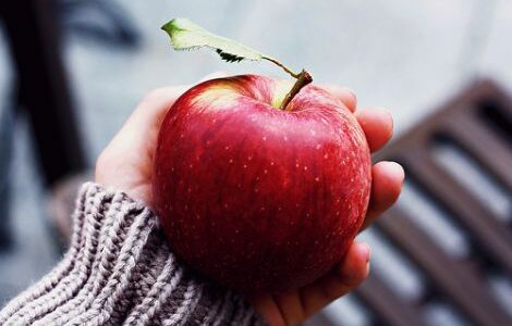 Разгрузочные дни на яблоках: польза и варианты для здоровья