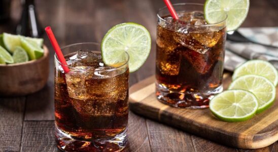 Как правильно пить ром: секреты идеального вкуса и закуски